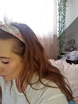 Engel mia online show from February 19, 2025, 1:50 pm