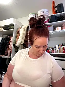 Engel mia online show from December 3, 2025, 10:57 am