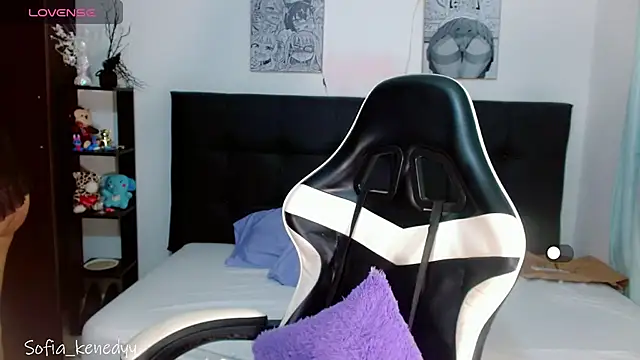 Snapshot of Sofia_kenedyy chatting on March 10, 2025, 9:07 pm Sofia kenedyy online show from March 10, 2025, 9:07 pm