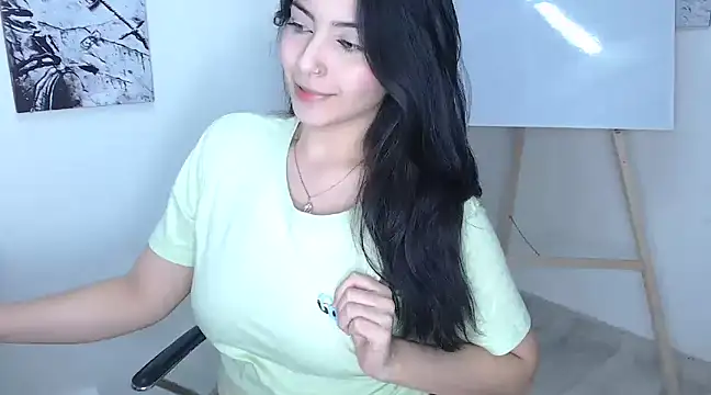 Snapshot of gabie_cortes chatting on December 13, 2024, 1:59 am gabie cortes online show from December 13, 2024, 1:59 am