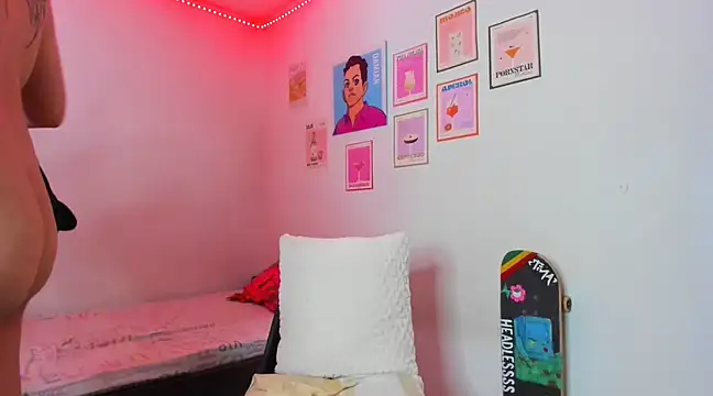 Snapshot of gabie_cortes chatting on February 14, 2025, 6:45 am gabie cortes online show from February 14, 2025, 6:45 am