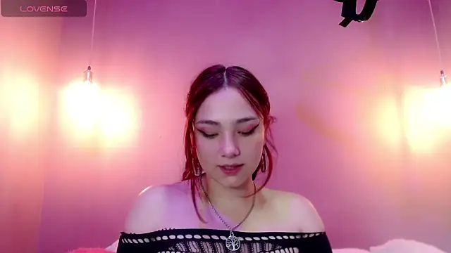 Snapshot of cami_fire chatting on January 2, 2025, 7:40 pm cami fire online show from January 2, 2025, 7:40 pm