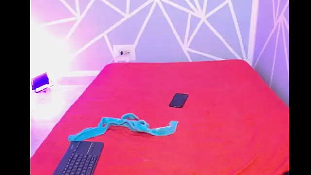 sara17  online show from March 13, 2025, 6:26 am