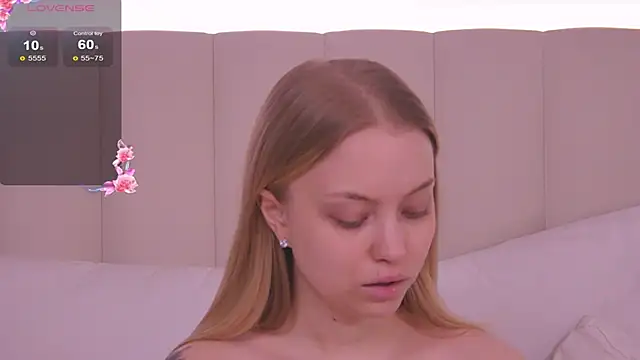 DorisHell online show from February 5, 2025, 6:15 pm