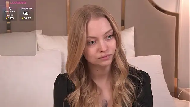 DorisHell online show from March 2, 2025, 5:58 pm