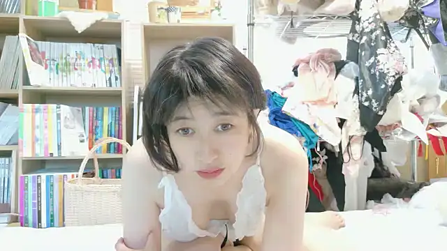Snapshot of morikawa_sayaka chatting on September 29, 2025, 11:42 pm morikawa sayaka online show from September 29, 2025, 11:42 pm