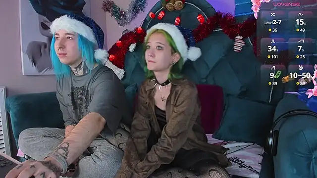 Snapshot of Milten-Trish chatting on December 17, 2024, 8:43 pm Milten-Trish online show from December 17, 2024, 8:43 pm