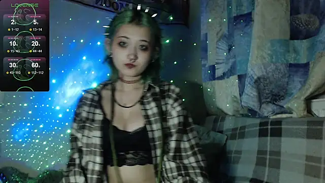 Snapshot of Milten-Trish chatting on September 12, 2025, 5:24 pm Milten-Trish online show from September 12, 2025, 5:24 pm