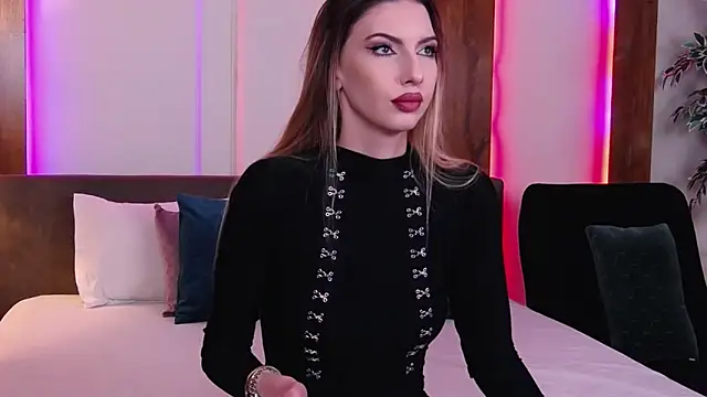 SkylerSpark online show from November 14, 2025, 9:46 pm