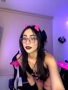 vampy dolll online show from December 5, 2025, 10:02 am