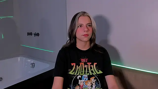 ArtemisaBlake online show from December 18, 2024, 8:57 pm