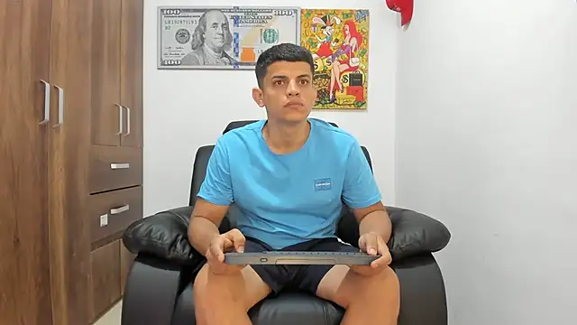 Snapshot of boss_of_cash chatting on September 25, 2025, 1:53 am boss of cash online show from September 25, 2025, 1:53 am