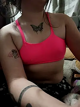 Yaz Moon online show from March 22, 2025, 2:37 am