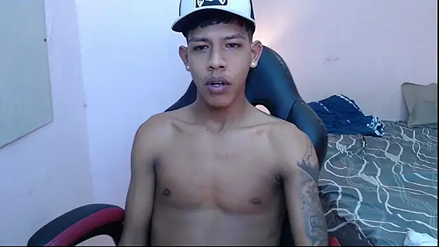 Snapshot of mr_stiven_ chatting on January 4, 2025, 9:10 am mr stiven  online show from January 4, 2025, 9:10 am