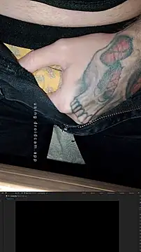 Snapshot of HappyZebra13 chatting on January 10, 2025, 6:06 pm HappyZebra13 online show from January 10, 2025, 6:06 pm