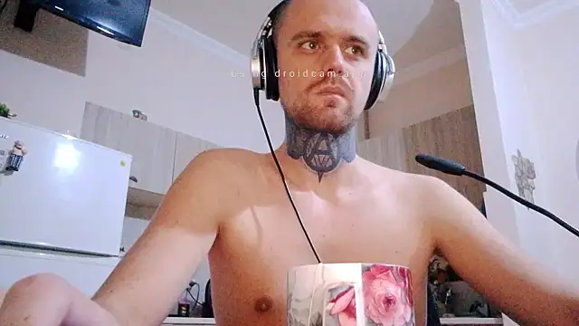 Snapshot of HappyZebra13 chatting on March 8, 2025, 6:16 pm HappyZebra13 online show from March 8, 2025, 6:16 pm