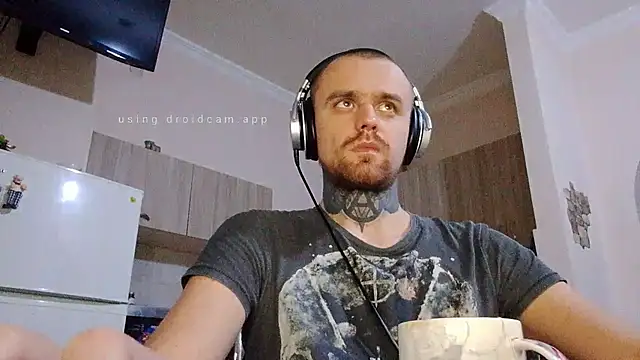 Snapshot of HappyZebra13 chatting on March 10, 2025, 4:14 pm HappyZebra13 online show from March 10, 2025, 4:14 pm