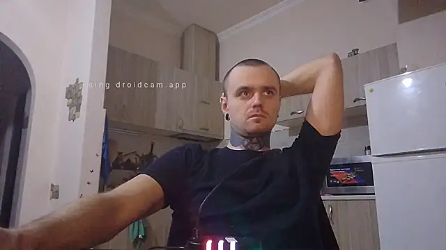 Snapshot of HappyZebra13 chatting on March 13, 2025, 7:06 pm HappyZebra13 online show from March 13, 2025, 7:06 pm