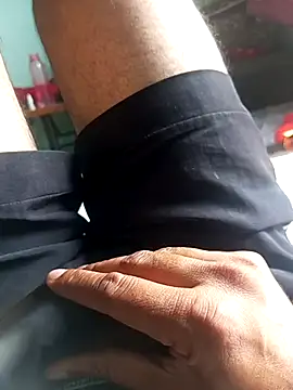 Smarterboytravel online show from September 9, 2025, 4:23 am