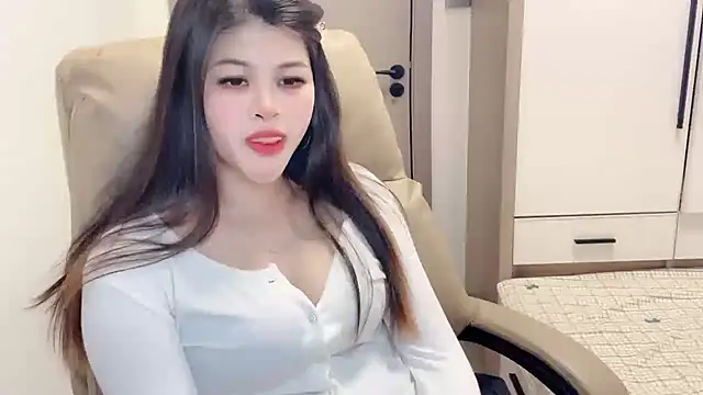 Ytao-528 online show from November 25, 2025, 6:46 am