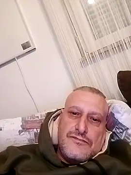 Husoban online show from November 2, 2025, 5:26 pm