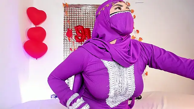 Snapshot of jazmin_anbar chatting on February 24, 2025, 4:58 pm jazmin anbar online show from February 24, 2025, 4:58 pm