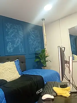 sasi luna online show from October 21, 2025, 1:56 pm