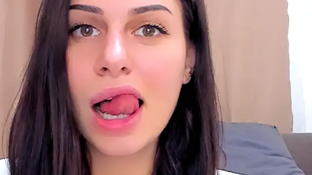 Carry magic online show from December 14, 2024, 5:03 pm