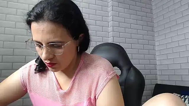 africa holmes online show from March 4, 2025, 1:45 am