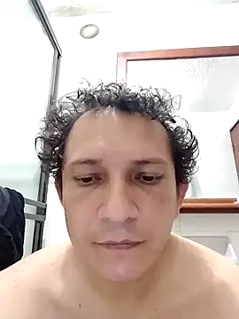 Snapshot of Bombi22 chatting on February 10, 2025, 1:55 pm Bombi22 online show from February 10, 2025, 1:55 pm