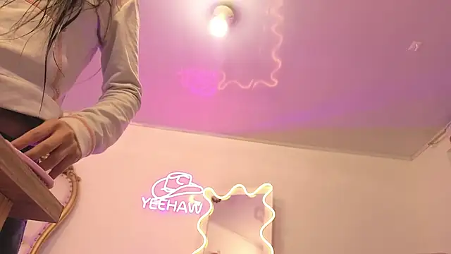 kittystart tay online show from November 19, 2025, 11:43 am