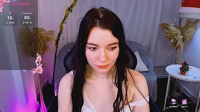 Snapshot of Lana__Cute_ chatting on December 27, 2024, 3:26 pm Lana Cute online show from December 27, 2024, 3:26 pm