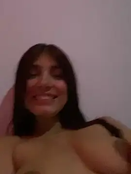 thamygomezz online show from January 30, 2025, 5:52 am