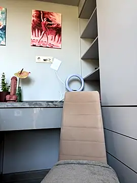 mi michelle online show from September 25, 2025, 12:09 pm