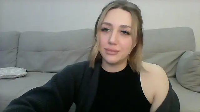 VickyLove047 online show from January 9, 2025, 8:44 pm