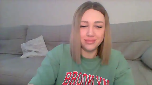 VickyLove047 online show from March 1, 2025, 4:47 am