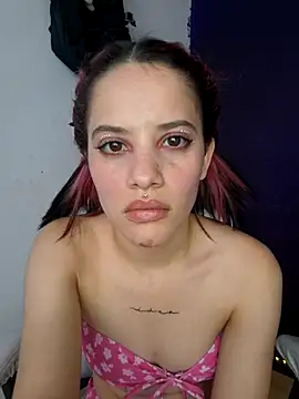 franchezkavegaaa online show from February 6, 2025, 5:40 pm