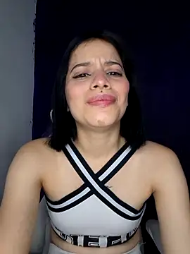 franchezkavegaaa online show from March 13, 2025, 2:12 pm