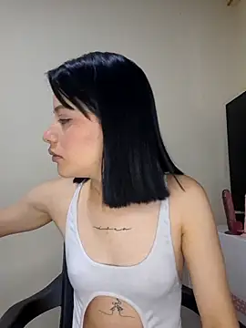 franchezkavegaaa online show from September 19, 2025, 12:06 pm