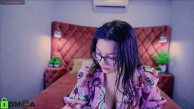 ZarifaBev online show from December 28, 2024, 10:55 pm