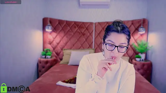 ZarifaBev online show from December 29, 2024, 11:07 am