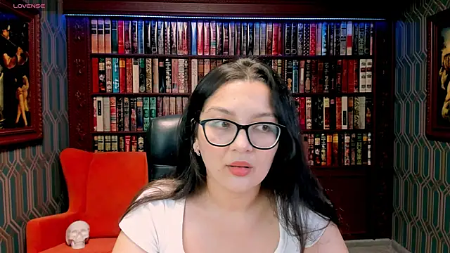 ZarifaBev online show from October 12, 2025, 4:39 pm