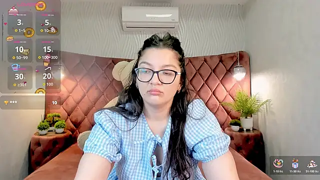 ZarifaBev online show from November 30, 2025, 2:15 am