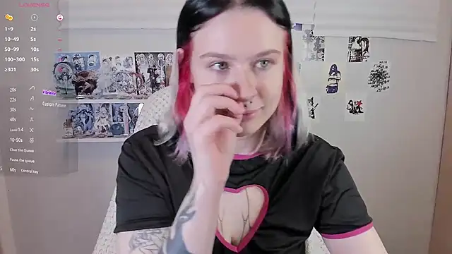 Snapshot of tender_kiitty chatting on November 7, 2025, 2:50 pm tender kiitty online show from November 7, 2025, 2:50 pm