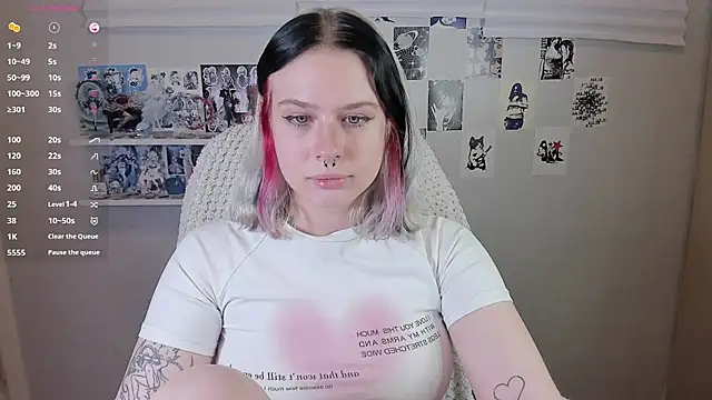 Snapshot of tender_kiitty chatting on November 12, 2025, 3:45 pm tender kiitty online show from November 12, 2025, 3:45 pm