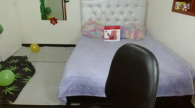 Snapshot of perlabeautiful chatting on March 18, 2025, 10:14 am perlabeautiful online show from March 18, 2025, 10:14 am