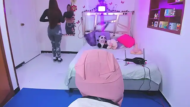 Snapshot of perlabeautiful chatting on November 14, 2025, 1:37 am perlabeautiful online show from November 14, 2025, 1:37 am