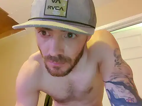 Snapshot of Huntzg23 chatting on November 23, 2025, 9:20 am Huntzg23 online show from November 23, 2025, 9:20 am