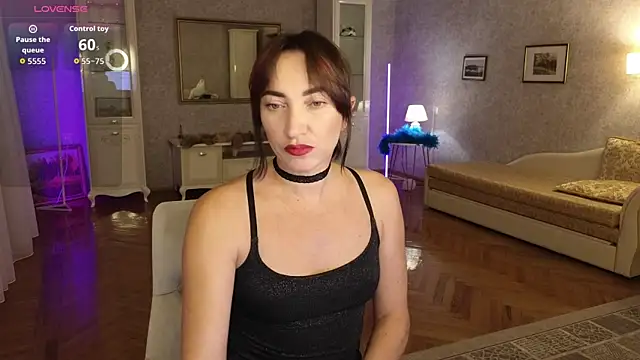 Snapshot of AnneHaddaway chatting on September 30, 2025, 7:52 pm AnneHaddaway online show from September 30, 2025, 7:52 pm