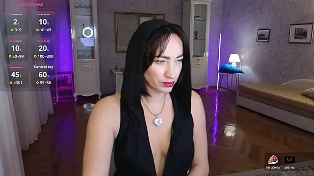 Snapshot of AnneHaddaway chatting on November 30, 2025, 6:45 pm AnneHaddaway online show from November 30, 2025, 6:45 pm